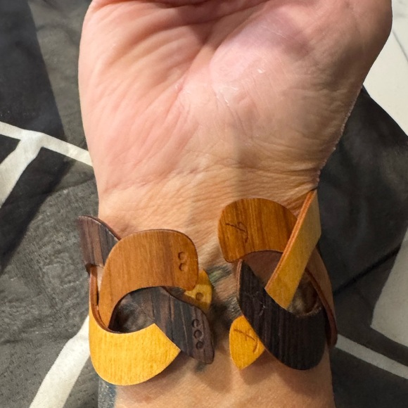 Trinity Wooden Cuff - Picture 6 of 6
